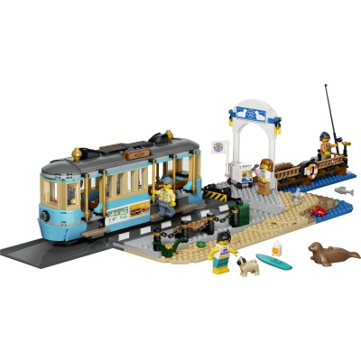 LEGO City Classic 60506 Tram Classico della Spiaggia, Treno Giocattolo con Binari e Scena di Strada, Regalo per Bambini da 7+
